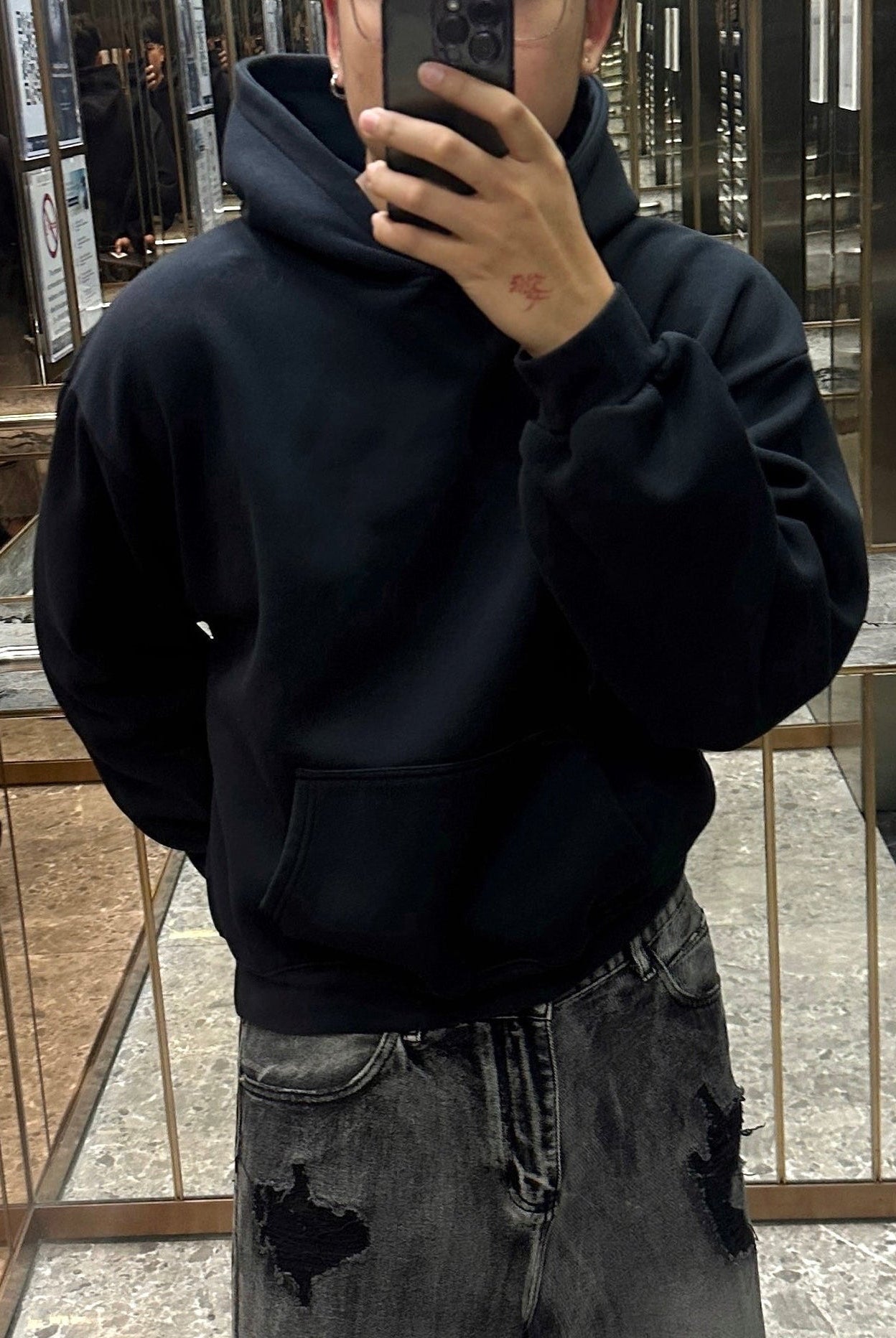 STRIVE - SIGNATURE BOXY FIT HOODIE